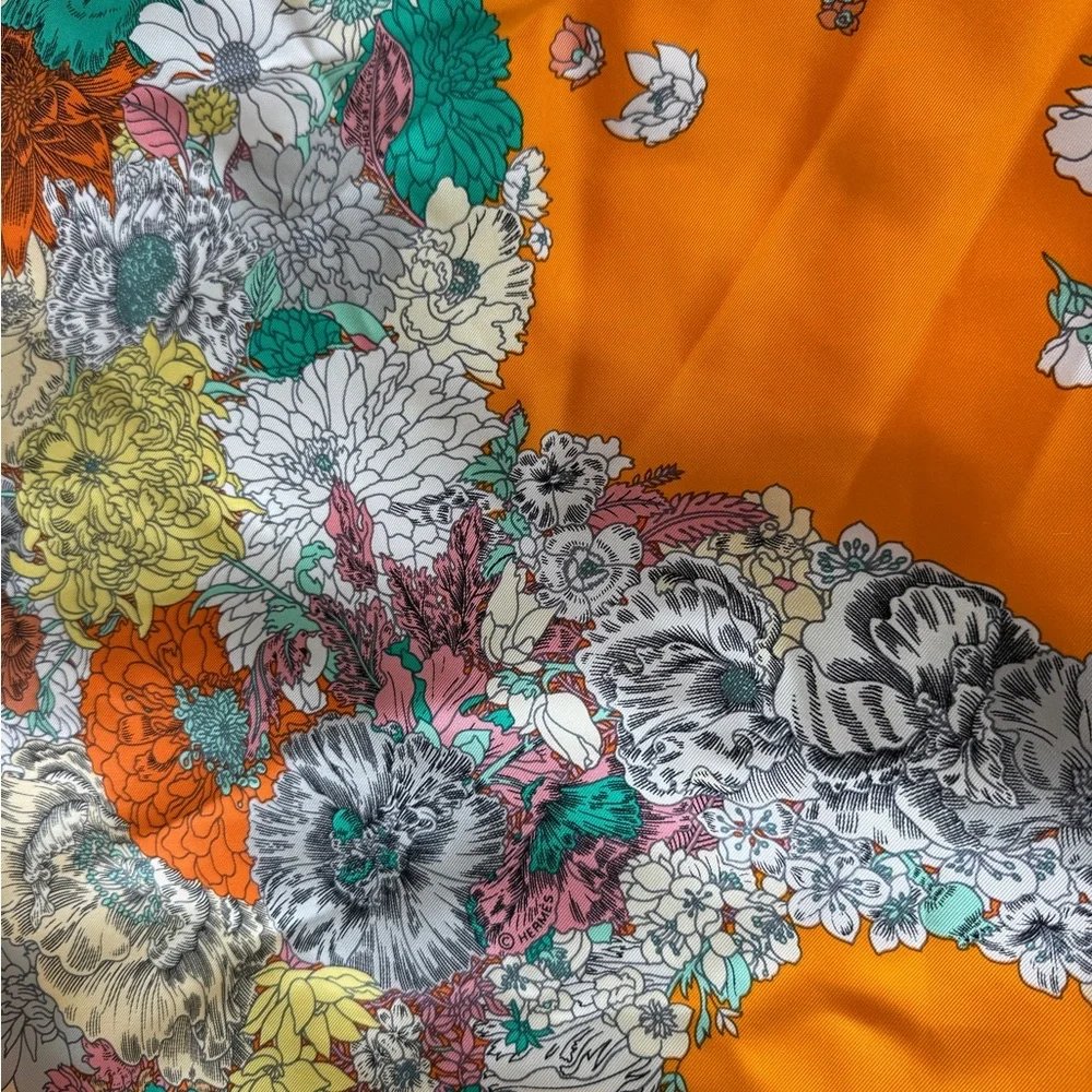 Hermès Robe Leger Carre 90 Floral Horse Silk Scarf in Vibrant Orange